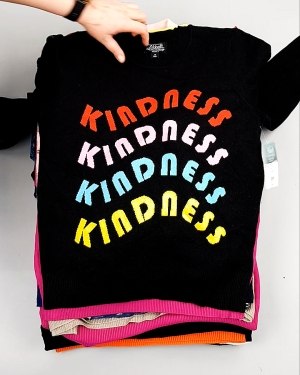 Купить Джемпера легкие СТОК CAN 084#7 кг, ЛОТ №7633 оптом в Благовещенске и Амурской области