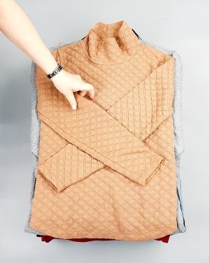 Фотография  370 - SWEATSHIRT CAN 084#10 кг, ЛОТ №7619 оптом в Благовещенске и Амурской области