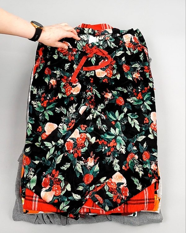 Фотография  574 - Домашняя одежда м/ж AMAZON 015#7 кг, ЛОТ №7782 оптом в Благовещенске и Амурской области