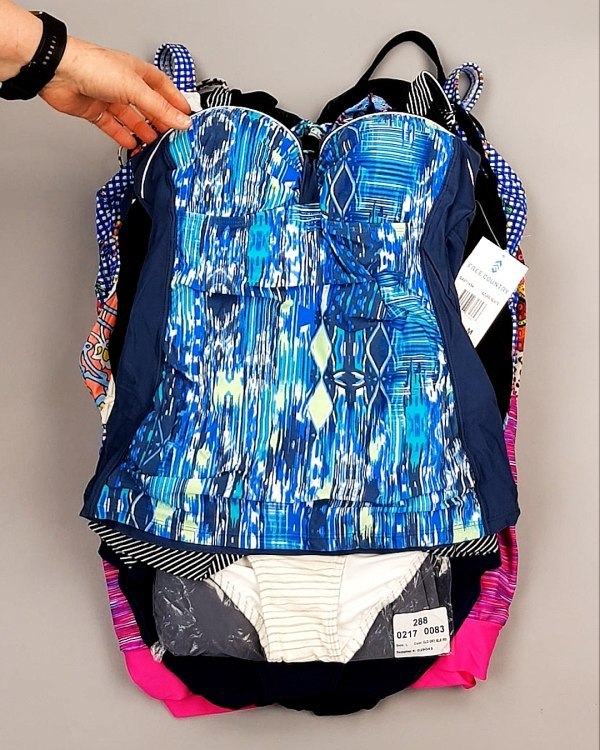 Фотография  104 - Купальники СТОК CAN 124#5 кг, ЛОТ №7688 оптом в Благовещенске и Амурской области