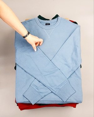 Фотография  285 - SWEATSHIRT CAN 084#10 кг, ЛОТ №7619 оптом в Благовещенске и Амурской области