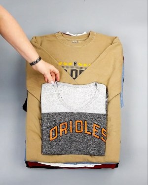 Фотография  664 - SWEATSHIRT CAN 084#10 кг, ЛОТ №7619 оптом в Благовещенске и Амурской области