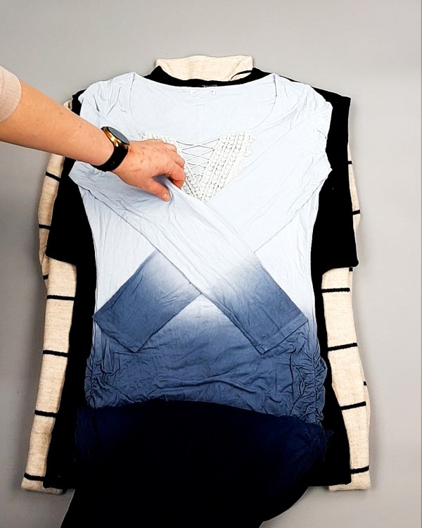 Фотография  780 - Платья СТОК CAN зима 084#7 кг, ЛОТ №7695 оптом в Благовещенске и Амурской области