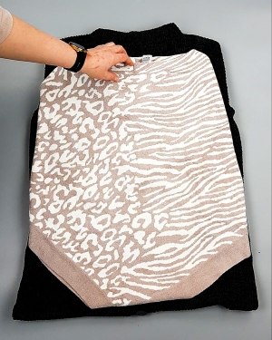 Фотография  610 - Джемпера СТОК CAN 084#7 кг, ЛОТ №7648 оптом в Благовещенске и Амурской области