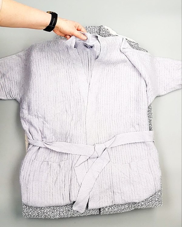 Фотография  492 - Кардиганы СТОК CAN 084#7 кг, ЛОТ №7671 оптом в Благовещенске и Амурской области