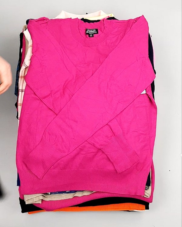 Фотография  847 - Джемпера легкие СТОК CAN 084#7 кг оптом в Благовещенске и Амурской области