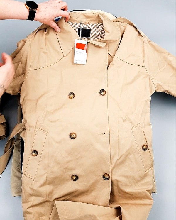 Фотография  958 - Ветровки м/ж C&A 025#10 кг, ЛОТ №7864 оптом в Благовещенске и Амурской области