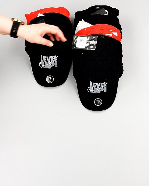 Фотография  909 - Кепки детские CAN 084#5 кг, ЛОТ №7966 оптом в Благовещенске и Амурской области