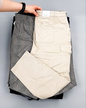 Фотография  910 - Брюки женские лето C&A 025#10 кг, ЛОТ №7895 оптом в Благовещенске и Амурской области