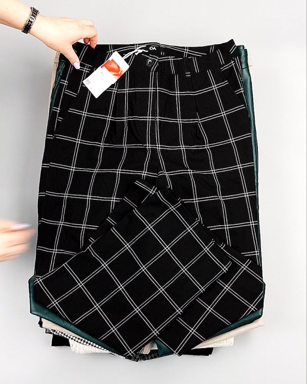 Фотография  667 - Брюки женские зима C&A 025#10 кг, ЛОТ №7911 оптом в Благовещенске и Амурской области