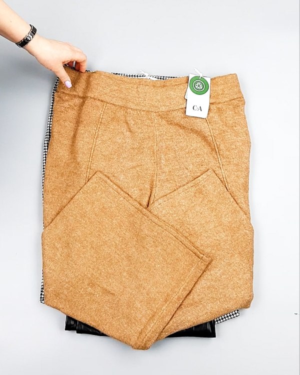 Фотография  857 - Брюки женские зима C&A 025#10 кг, ЛОТ №7908 оптом в Благовещенске и Амурской области