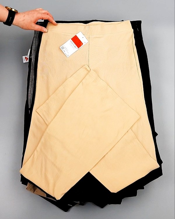 Фотография  203 - Брюки женские лето C&A 025#10 кг оптом в Благовещенске и Амурской области