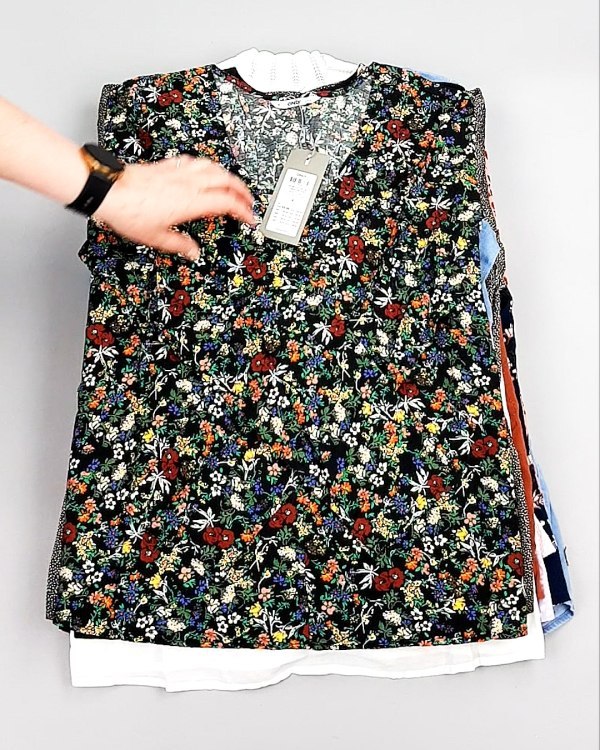 Фотография  243 - Блузки Bestseller 44#5 кг, ЛОТ №8026 оптом в Благовещенске и Амурской области