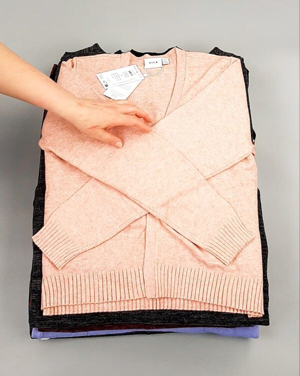 Фотография  756 - Джемпера легкие Bestseller+DK 035#7 кг, ЛОТ №8252 оптом в Благовещенске и Амурской области