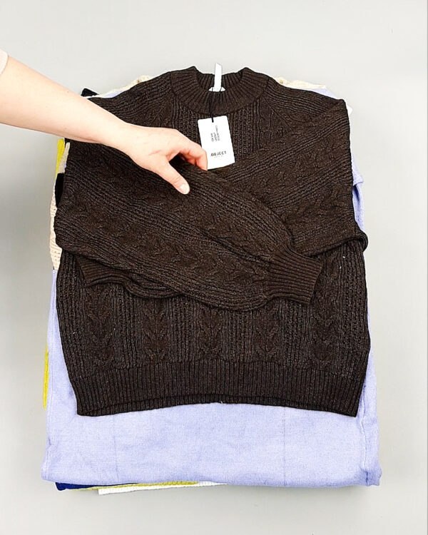 Фотография  807 - Джемпера Bestseller+DK 035#7 кг, ЛОТ №8260 оптом в Благовещенске и Амурской области