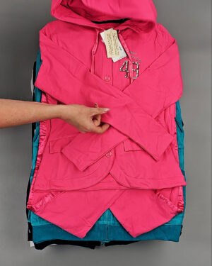 Купить Спортивные костюмы  AD83#10 шт, ЛОТ №8639 оптом в Благовещенске и Амурской области