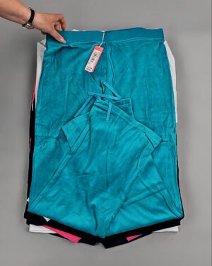 Фотография  846 - Спортивные костюмы  AD83#4 шт, ЛОТ №8637 оптом в Благовещенске и Амурской области