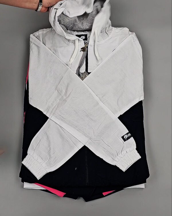 Фотография  625 - Спортивные костюмы  AD83#4 шт, ЛОТ №8637 оптом в Благовещенске и Амурской области