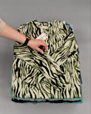 Фотография  663 - ONLY Summer mix 045#15 кг, ЛОТ №8514 оптом в Благовещенске и Амурской области