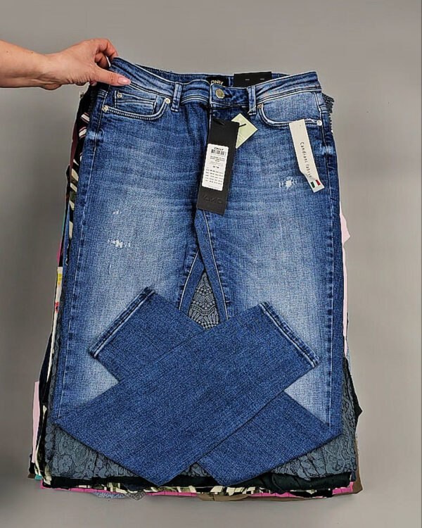 Фотография  951 - ONLY Summer mix 045#15 кг, ЛОТ №8457 оптом в Благовещенске и Амурской области