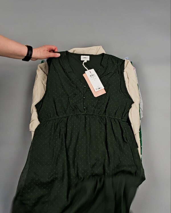 Фотография  881 - ONLY Summer mix 045#15 кг, ЛОТ №8516 оптом в Благовещенске и Амурской области