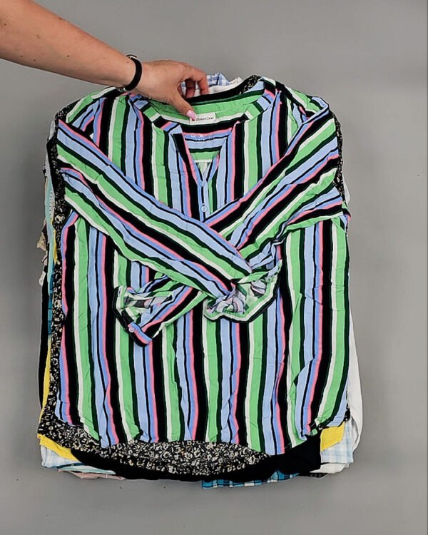 Фотография  226 - Блузки S#10 кг, ЛОТ № ВК0104 оптом в Благовещенске и Амурской области