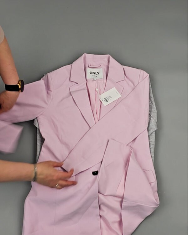 Фотография  221 - ONLY Summer mix 045#15 кг, ЛОТ №8516 оптом в Благовещенске и Амурской области