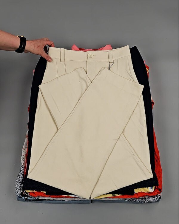 Фотография  640 - England Cream Summer#100 кг, ЛОТ № ВК0072 оптом в Благовещенске и Амурской области