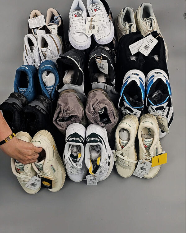 Фотография  800 - Кроссовки Reebok#23 шт, ЛОТ №8897 оптом в Благовещенске и Амурской области