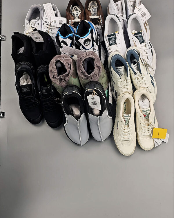 Фотография  611 - Кроссовки Reebok#23 шт, ЛОТ №8896 оптом в Благовещенске и Амурской области