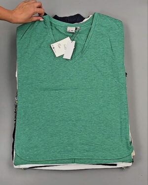 Фотография  899 - Футболки DK COMPANY 045 B#5,5 кг, ЛОТ №9085 оптом в Благовещенске и Амурской области