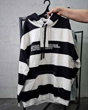 Фотография  504 - LACOSTE, CALVIN KLEIN, TOMMY HILFIGER, GUESS + 075#20 шт, ЛОТ №9072 оптом в Благовещенске и Амурской области