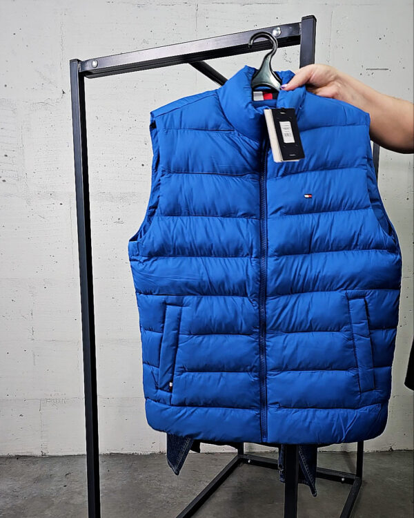 Фотография  316 - LACOSTE, CALVIN KLEIN, TOMMY HILFIGER, GUESS + 075#21 шт, ЛОТ №9077 оптом в Благовещенске и Амурской области