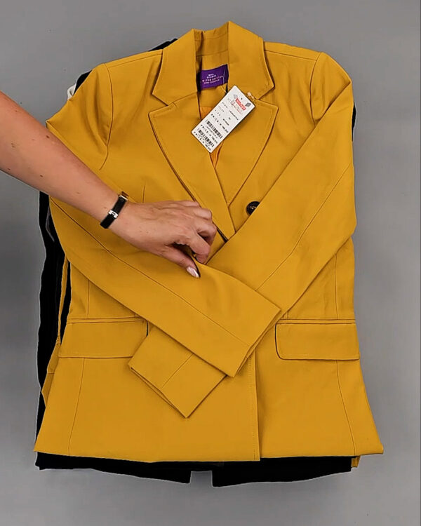 Фотография  881 - Жакеты Корея 085#10 кг, ЛОТ № СТ-9240 оптом в Благовещенске и Амурской области