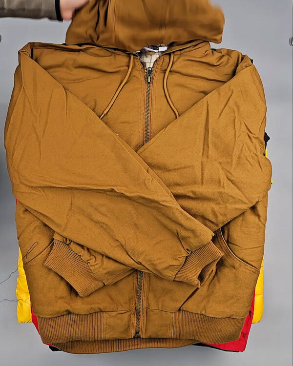 Фотография  584 - Верхняя одежда мужская CAN 104#15 кг оптом в Благовещенске и Амурской области