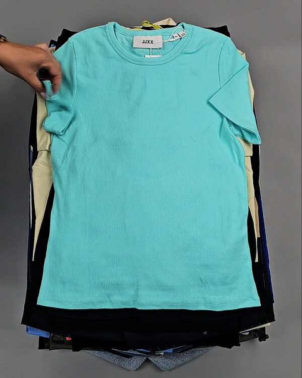 Фотография  369 - JACK JONES Women mix 075 #15 кг, ЛОТ СТ-9183 оптом в Благовещенске и Амурской области