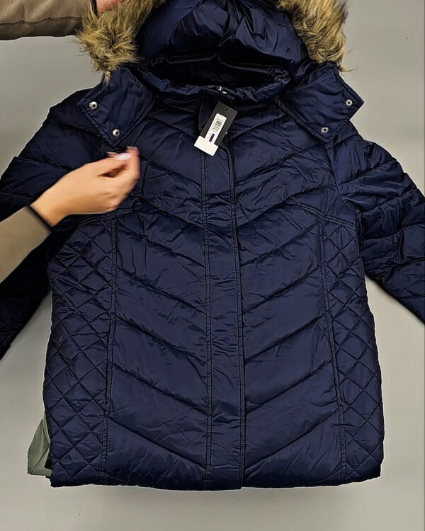 Фотография  692 - Верхняя одежда женская CAN 104#15 кг, ЛОТ СТ-9349 оптом в Благовещенске и Амурской области