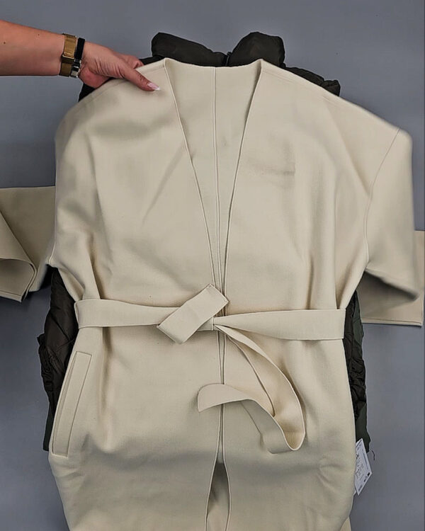 Фотография  966 - Верхняя одежда VILA 104#10 кг, ЛОТ СТ-9320 оптом в Благовещенске и Амурской области