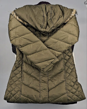 Фотография  689 - Верхняя одежда женская CAN 104#15 кг, ЛОТ СТ-9353 оптом в Благовещенске и Амурской области