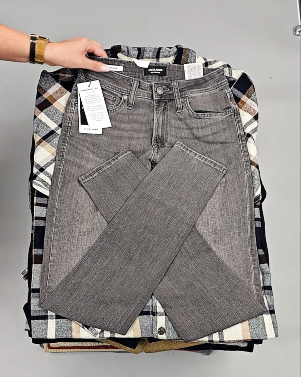 Фотография  400 - JACK JONES Men Winter mix 075#20 кг, ЛОТ № СТ-9265 оптом в Благовещенске и Амурской области