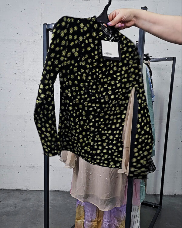 Фотография  829 - Karen by Simonsen mix 075#23 шт, ЛОТ №9100 оптом в Благовещенске и Амурской области