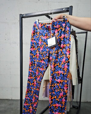 Фотография  693 - Karen by Simonsen mix 075#21 шт, ЛОТ №9095 оптом в Благовещенске и Амурской области