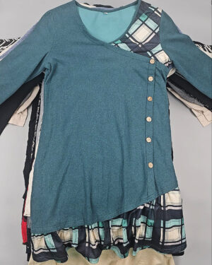 Купить Платья Winter#25 кг, ЛОТ № СХ-0173 оптом в Благовещенске и Амурской области