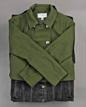 Купить Ветровки Bestseller+DK 035#10 кг, ЛОТ СТ-9399 оптом в Благовещенске и Амурской области