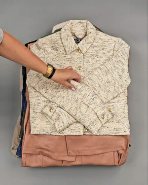 Фотография  656 - Ветровки женские CAN 104#12,4 кг, ЛОТ СТ-9403 оптом в Благовещенске и Амурской области