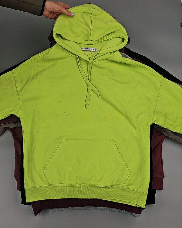 Фотография  884 - Толстовки#10 кг, ЛОТ № СХ-0152 оптом в Благовещенске и Амурской области