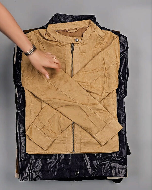 Фотография  395 - Ветровки Bestseller+DK 035#10 кг, ЛОТ СТ-9396 оптом в Благовещенске и Амурской области