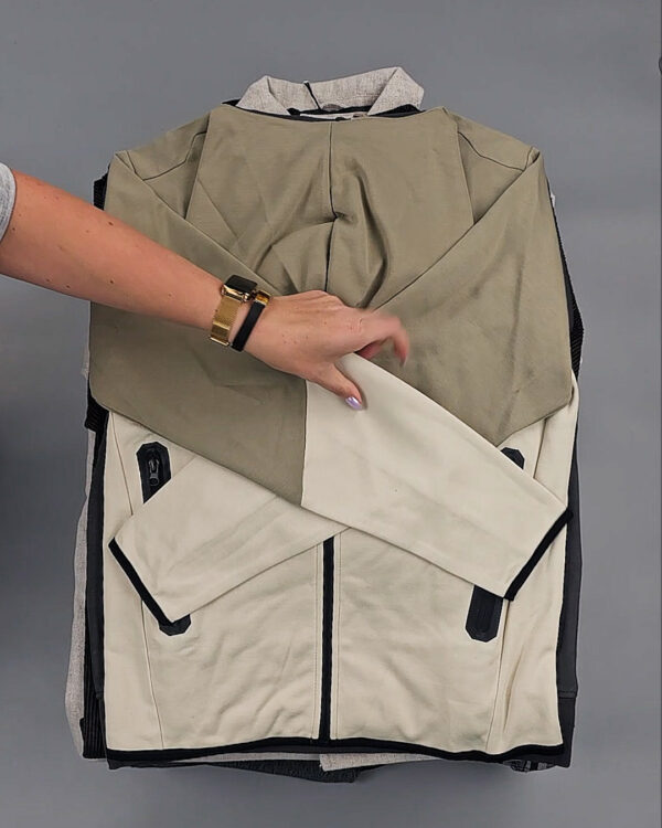 Фотография  994 - JACK JONES Men Winter mix 075#20 кг, ЛОТ № СТ-9446 оптом в Благовещенске и Амурской области