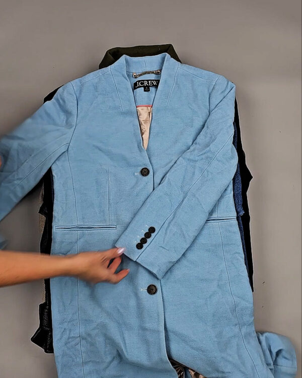 Фотография  783 - Ветровки женские CAN 104#11,5 кг, ЛОТ СТ-9402 оптом в Благовещенске и Амурской области