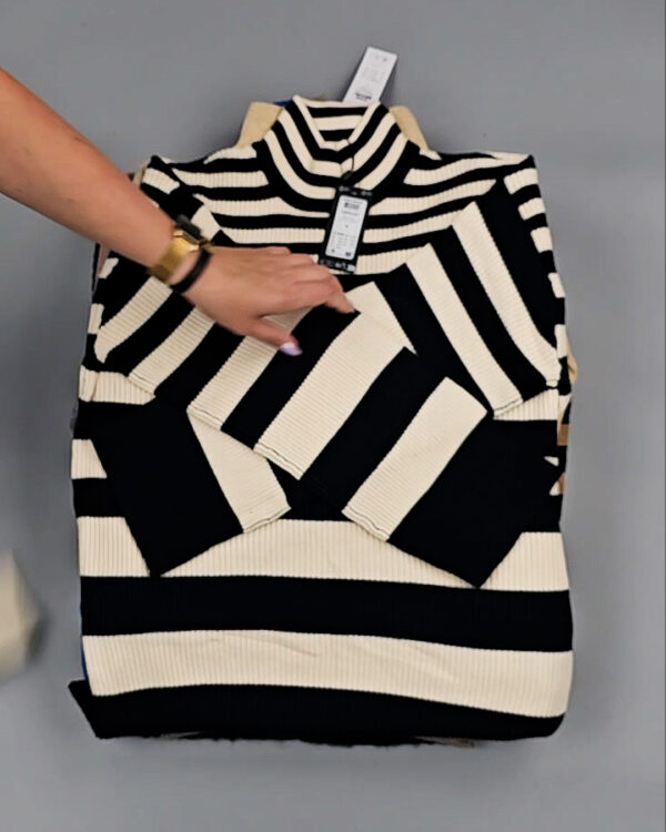 Фотография  549 - Джемпера Bestseller 104#7 кг, ЛОТ СТ-9423 оптом в Благовещенске и Амурской области